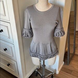 Burberry M peplum short sleeve sweater